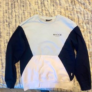 Nicce size medium crew neck sweater in navy/baby blue and white